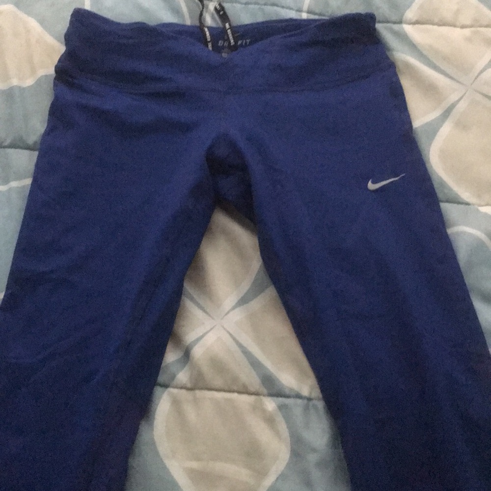 Nike crop leggings